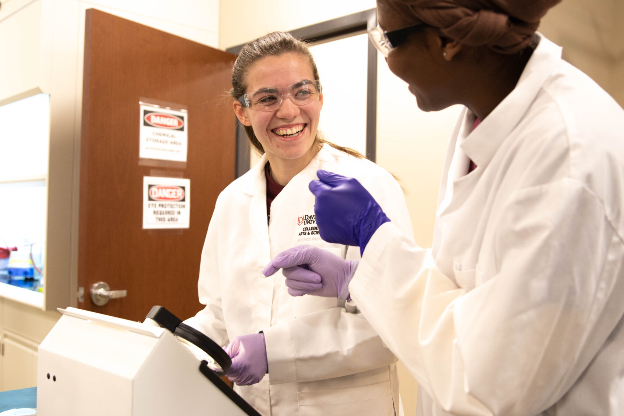 5 careers you can pursue with a lab science degree Davenpost