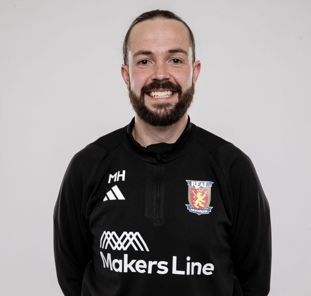 Davenport grad scores dream job Davenpost